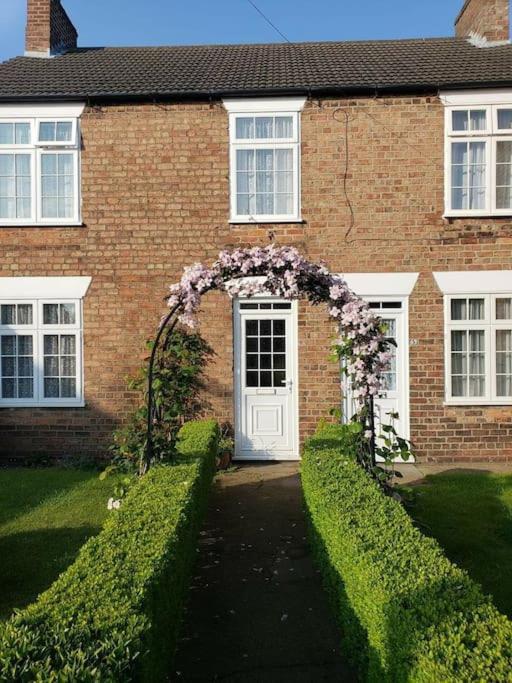 Lavender Cottage, A Pretty Period In Louth Holiday home *